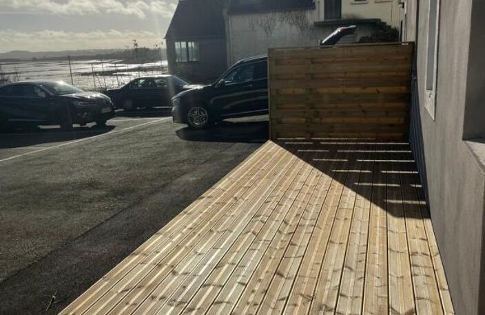 Appartement rez de jardin -2 pièces - Vue mer - Terrasse - Place de parking + cave — photo 2