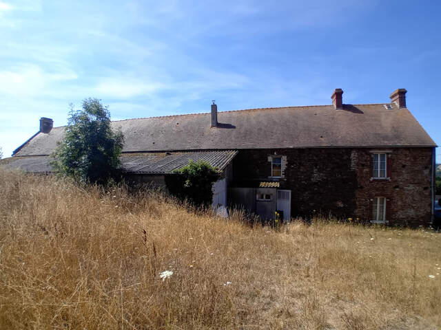 Propriete à vendre 5 pièces Proche de THURY HARCOURT (14) — photo du bien