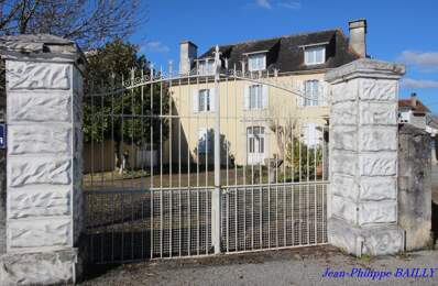 Maison à vendre 6 pièces, 200m². BENEJACQ (64) — photo du bien