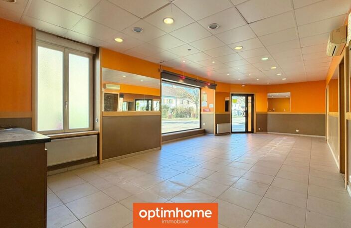 Local commercial libre – Épinal – 74 m² – Fort passage — photo 4
