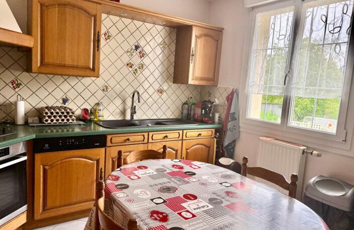 Exclusivité – Maison familiale 4 chambres au calme avec beau terrain et potentiel d’évolution - Bains sur Oust — photo 2
