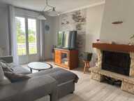 Exclusivité – Maison familiale 4 chambres au calme avec beau terrain et potentiel d’évolution - Bains sur Oust — photo 3