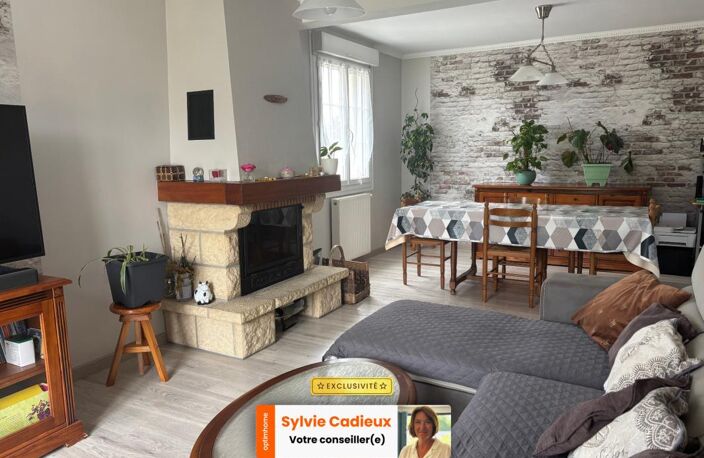 Exclusivité – Maison familiale 4 chambres au calme avec beau terrain et potentiel d’évolution - Bains sur Oust — photo 4