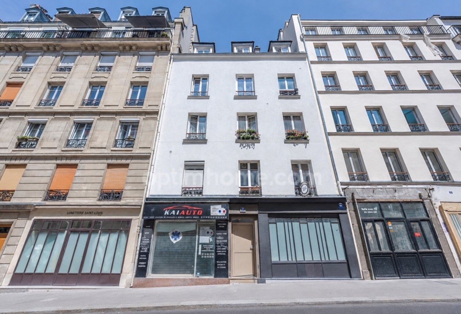 PARIS 10 – CANAL SAINT-MARTIN – STUDIO LUMINEUX – EMPLACEMENT PREMIUM — photo 1