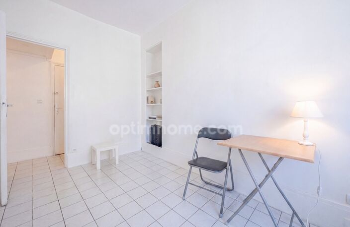 PARIS 10 – CANAL SAINT-MARTIN – STUDIO LUMINEUX – EMPLACEMENT PREMIUM — photo 4