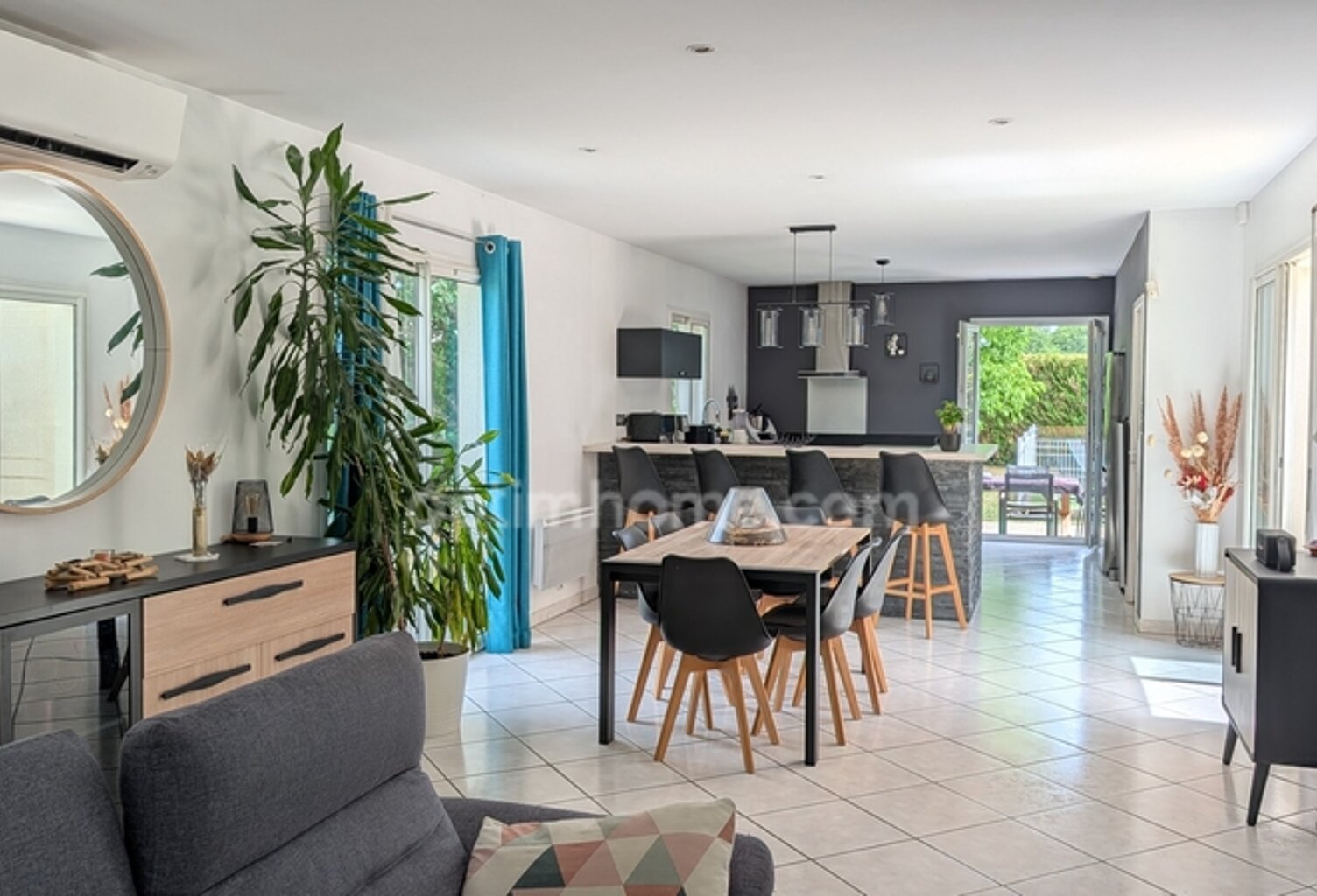 Maison familiale 127m² - 4 chambres - Terrain 1200m² - Piscine — photo 1