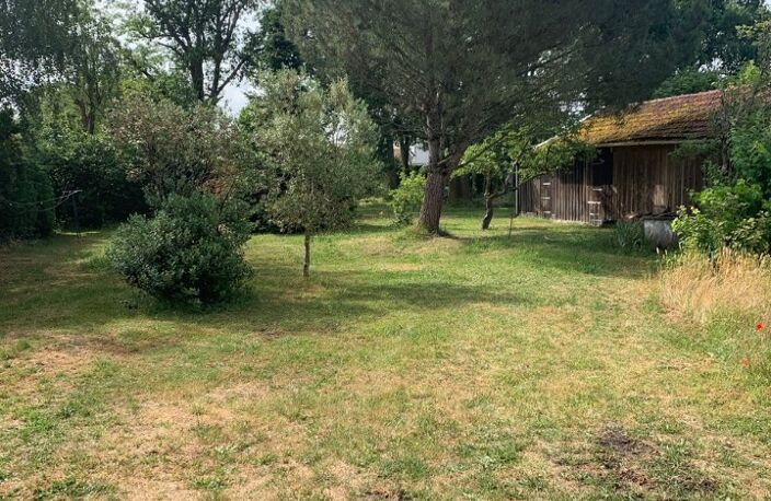 Terrain à bâtir à Castres-Gironde (33640) — photo 2