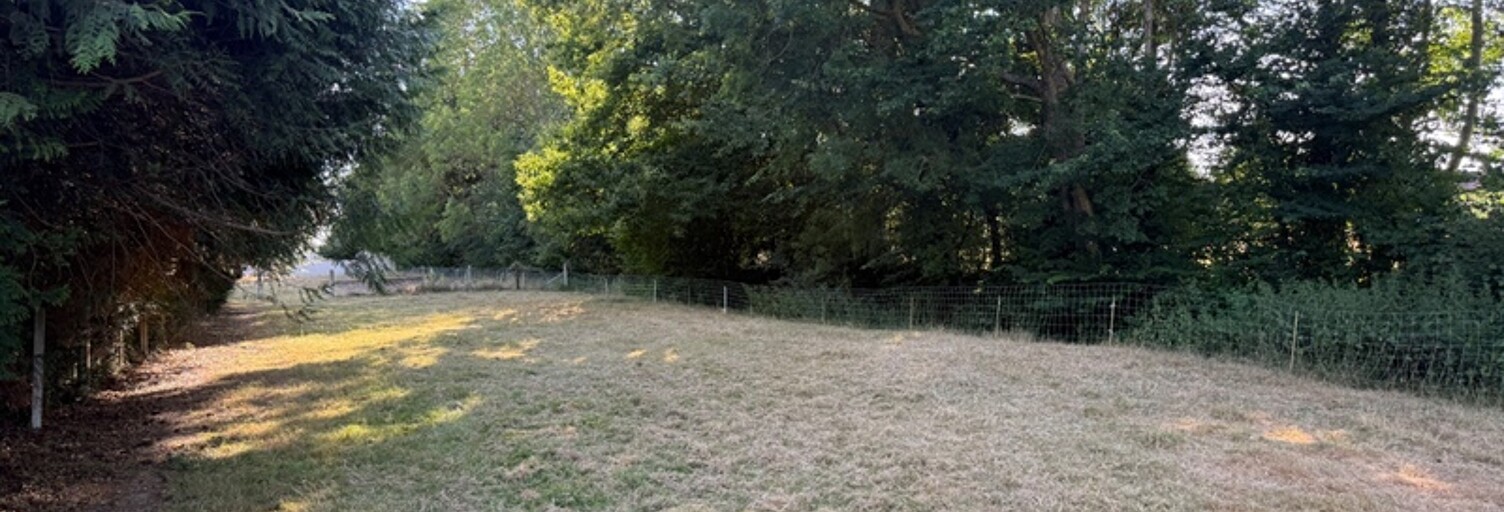 Terrain  2350 m² à vendre à Saint-Victor-de-Chrétienville (27300)