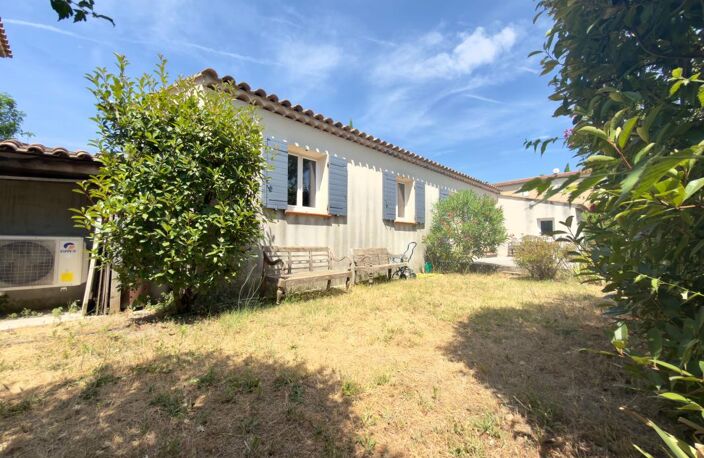 Maison plain pied avec garage et jardin — photo 3