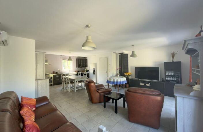 Maison plain pied avec garage et jardin — photo 5