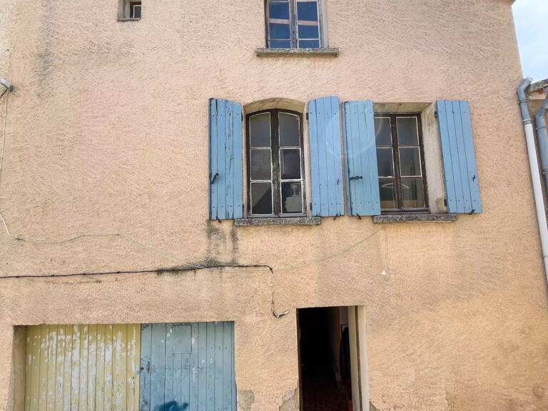 Revest-du-Bion - maison de village à rénover de 44 m² habitable — photo 1