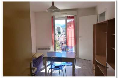 Appartement 1 pièces 660 €