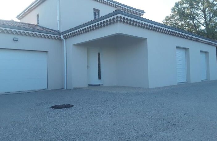 Maison de 158m2 à louer sur Saint-Marcel-lès-Valence — photo 2