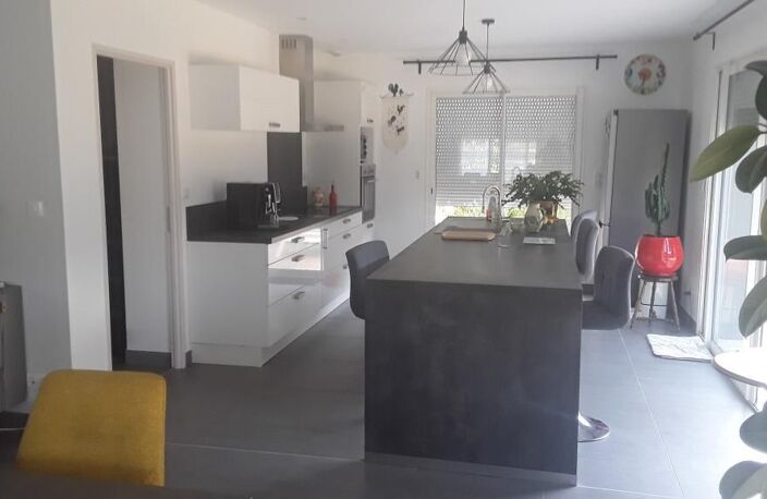 Maison de 158m2 à louer sur Saint-Marcel-lès-Valence — photo 3
