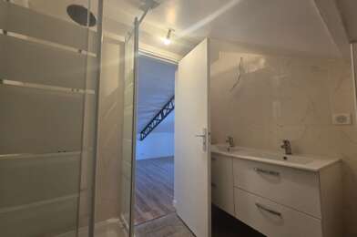 Appartement 3 pièces 1221 €