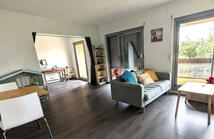 T4 avec balcon et 2 places de parking — photo 4