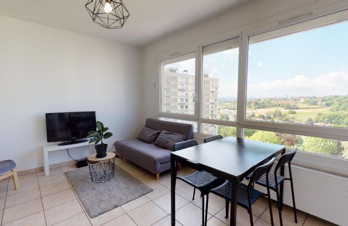 À LOUER – Chambre meublée en colocation – Oullins (69) — photo 4