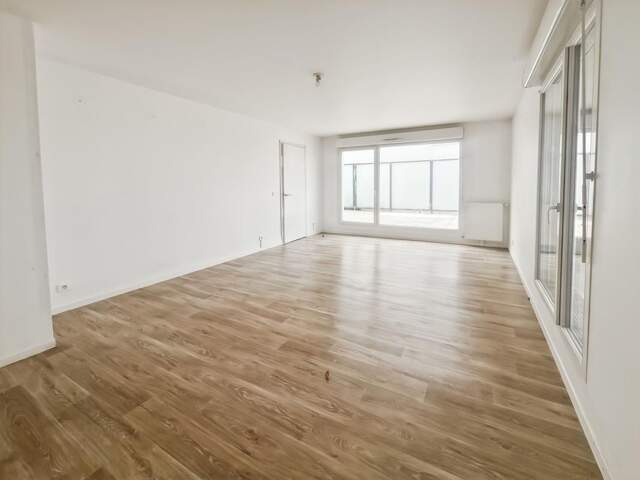 Appartement À Vendre — photo du bien