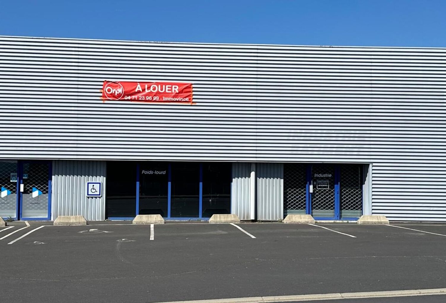 Bien Commercial À Louer — photo 1