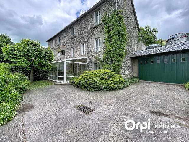 Ensemble immobilier de caractère - Commune de Neussargues — photo du bien