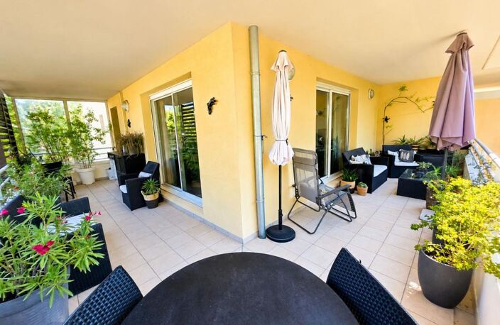 Appartement À Vendre AGROPARC - T4 - Garage - Piscine - Terrasse — photo 5