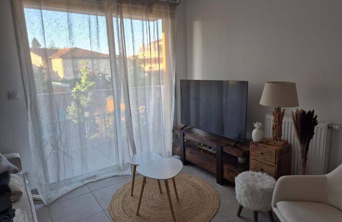 T2 de 44,16m2 aux normes PMR (2023) avec balcon et parking — photo 3
