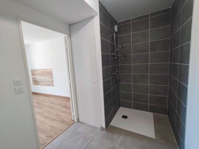 T2 de 44,16m2 aux normes PMR (2023) avec balcon et parking — photo du bien