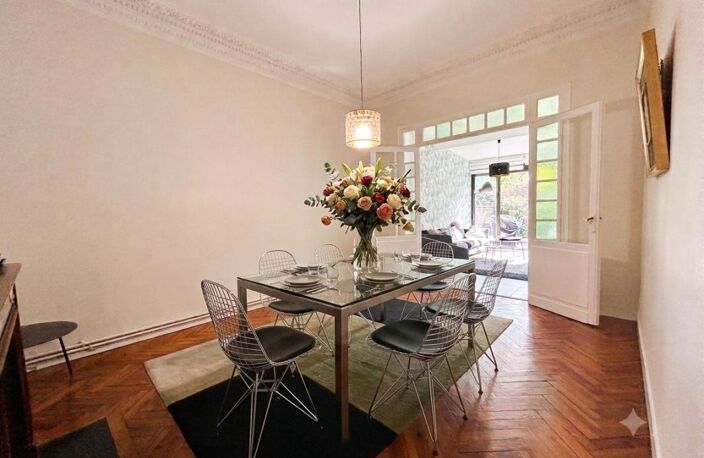 BORDEAUX – PELLEGRIN / LESCURE – Une adresse rare, un potentiel exceptionnel ! — photo 4