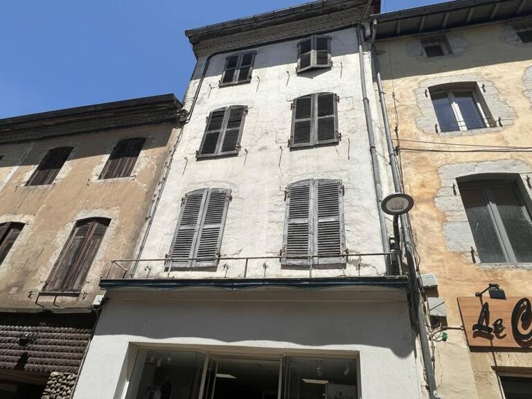 Investissement en cœur de ville : immeuble de caractère avec fort potentiel — photo 1