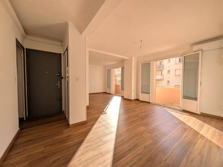 À LOUER – TOULON EST – APPARTEMENT T3 NON MEUBLÉ AVEC PARKING COLLECTIF — photo 1