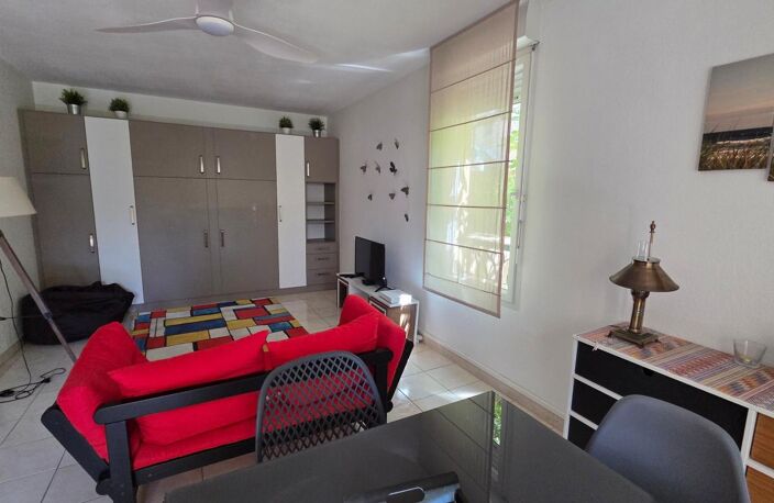 Appartement T1 de 34m² à vendre à La Seyne Sur Mer quartier Balaguier 83500 résidence récente grande terrasse — photo 5