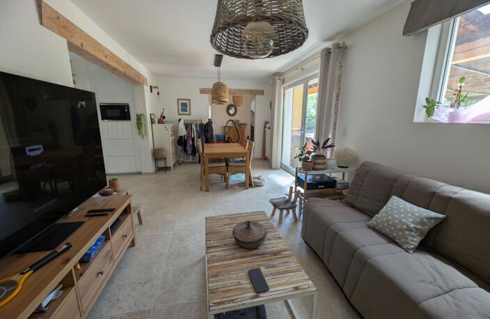 A vendre maison de type 5 entièrement rénovée avec piscine sur 733 m² de terrain — photo 5