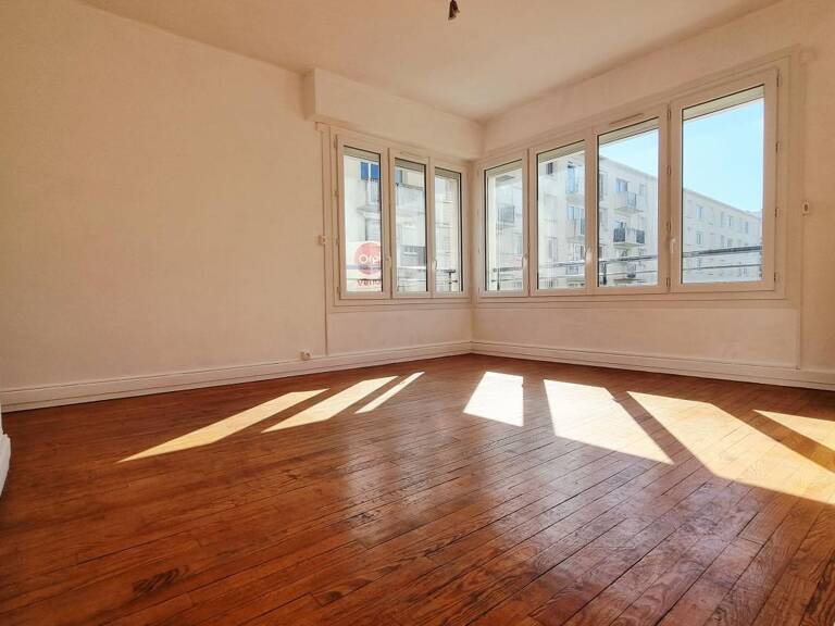 Appartement À Vendre — photo 1