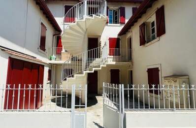 Appartement À Vendre — photo du bien