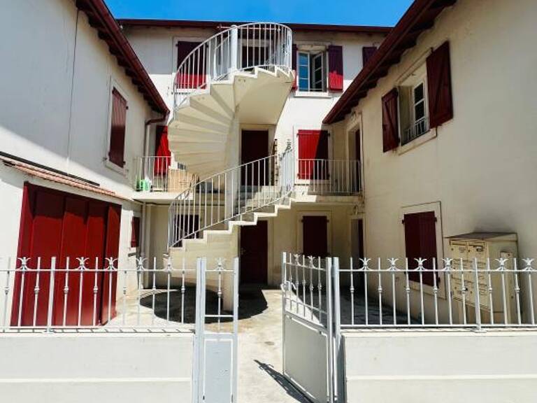 Appartement À Vendre — photo 1