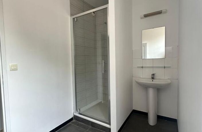 Appartement À Vendre — photo 3