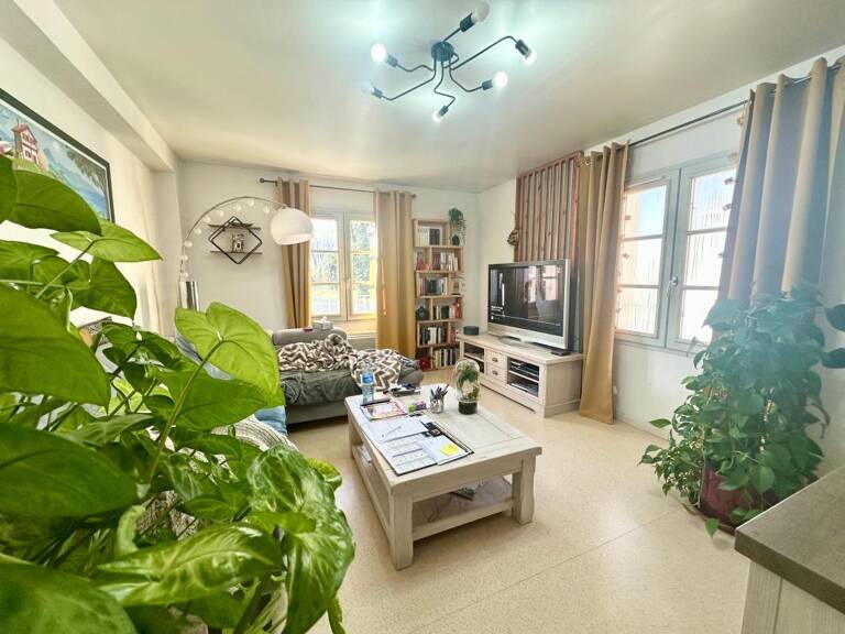 Appartement À Vendre — photo 1