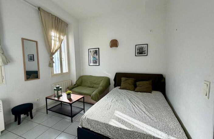 Bien Commercial À Vendre — photo 3