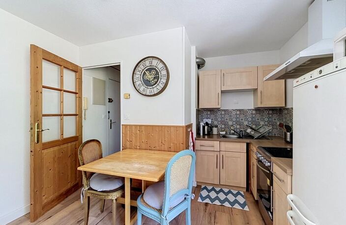 À vendre T2 libre avec parking — photo 3
