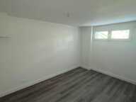 Appartement À Vendre BATZ sur mer à  quelques pas de la plage de Valentin, terrasse, jardin et place de parking — photo 4