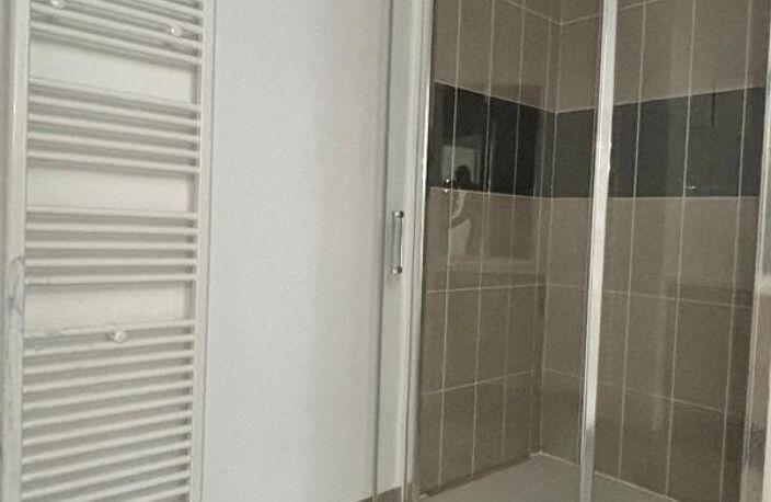 Appartement À Vendre — photo 3