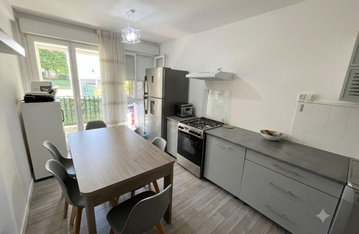 Appartement T3 de 73 m² rénové avec jardin privatif et balcon — photo 3