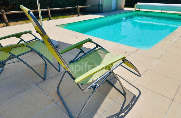 LACANAU VILLE - A 2 PAS DU PORT - MAISON 5 PIECES 107M2 + PISCINE - ACCES PISTE CYCLABLE — photo 3