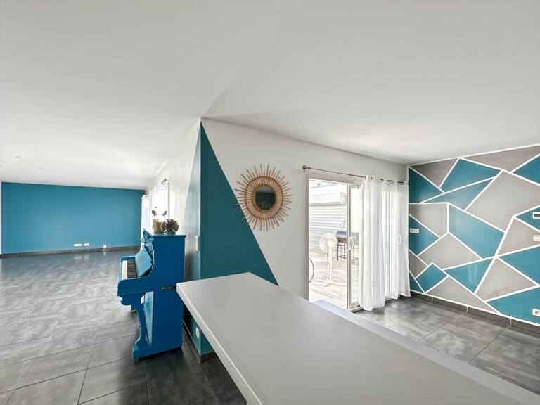 Maison à vendre à LA ROCHELLE, 4 pièces, 107m2 avec cour, dépendance et cave — photo 1