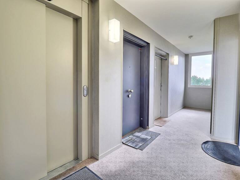 Appartement 2 pièces à vendre à Sainte-Geneviève-des-Bois – Dernier étage avec ascenseur – Résidence récente de 2015 — photo 1