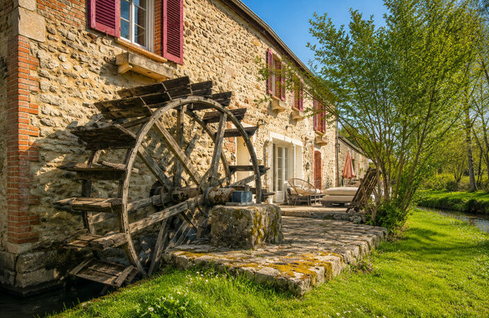Moulin du XVII siècle dans un écrin de nature - 2 hectares avec étang — photo 4