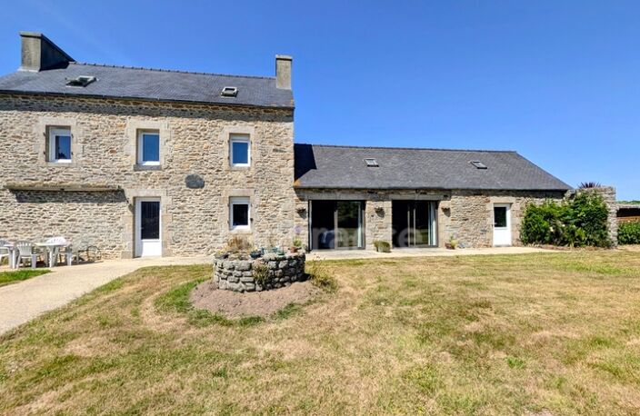 Lanarvilly - Maison 140 m² - 6 Chambres - Terrain 3000 m² — photo 2