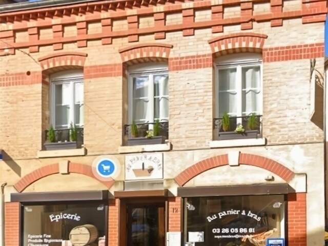 Immeuble de rapport à vendre 9 pièces VERZY (51) avec local commercial — photo du bien