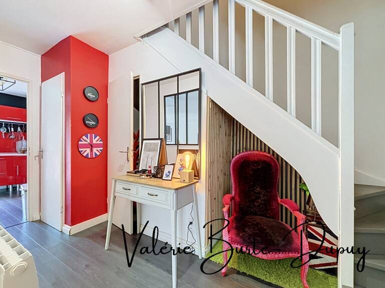 A Orléans Quartier Fbg Bannier-Blossière, Maison 104 m² avec 3 chambres , Jardin clos et stationnement — photo 1