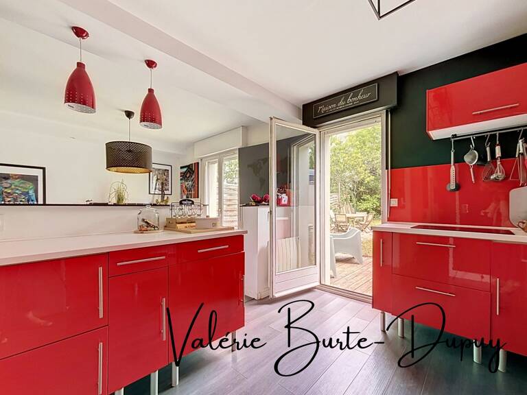 A Orléans Quartier Fbg Bannier-Blossière, Maison 104 m² avec 3 chambres , Jardin clos et stationnement — photo 1